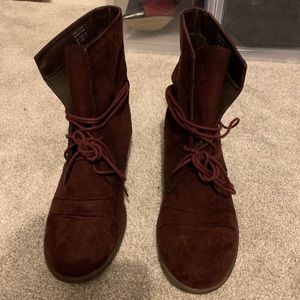 Burgundy suede size 9